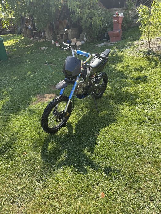 Vând Cross 125 4t
