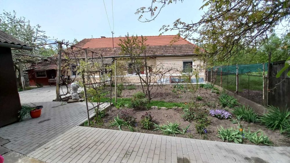 Vând casă în Reghin