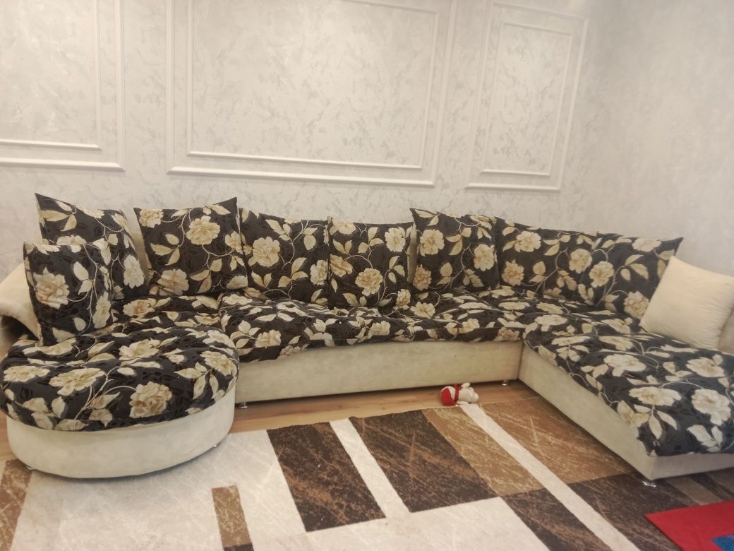 Диван хорошом состояние