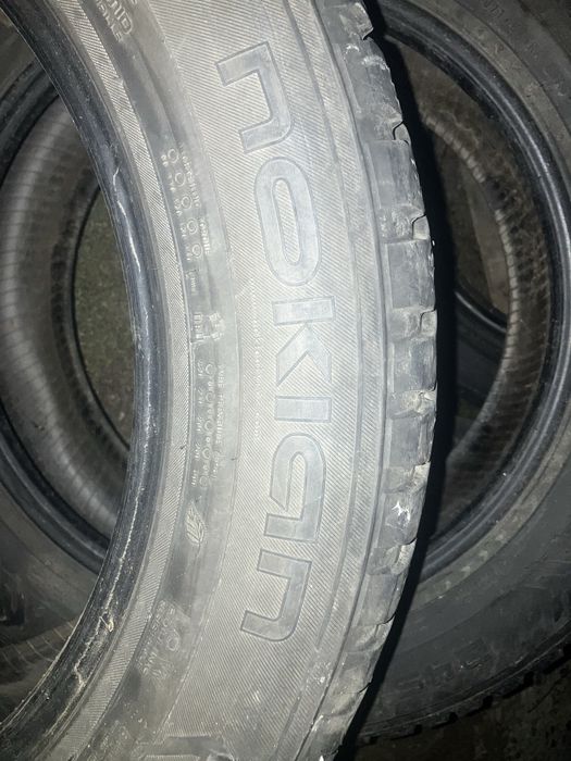 Продам шины зимние