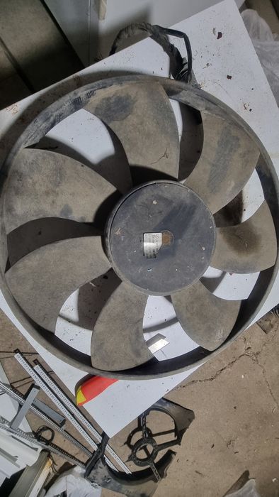Продам вентилятор охлаждения мерседес  210
