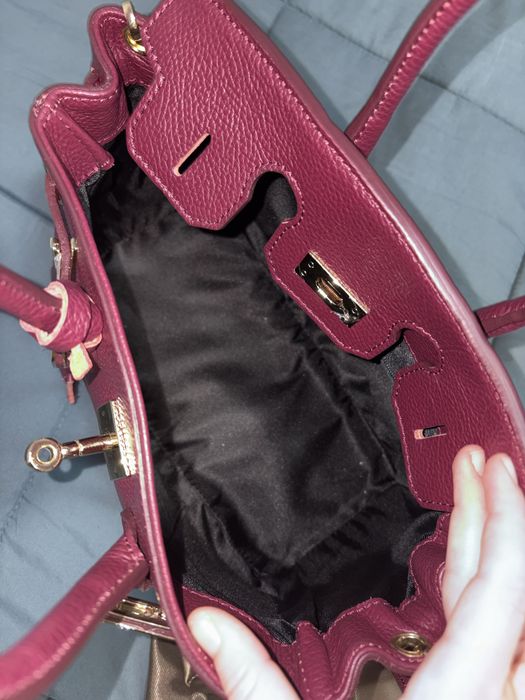 Poseta piele naturala