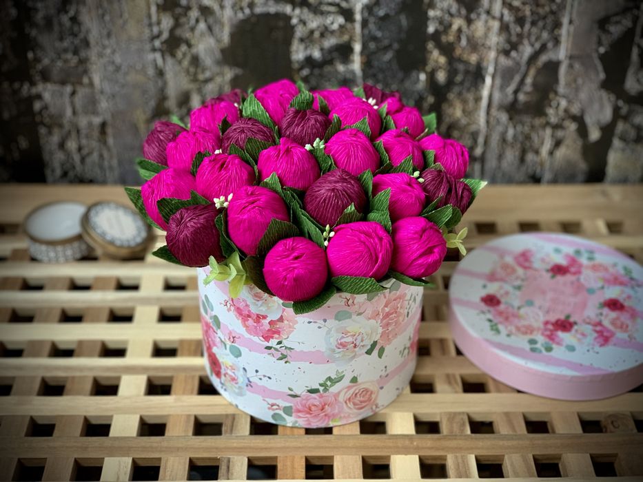 Букети с шоколадови трюфели в кутия