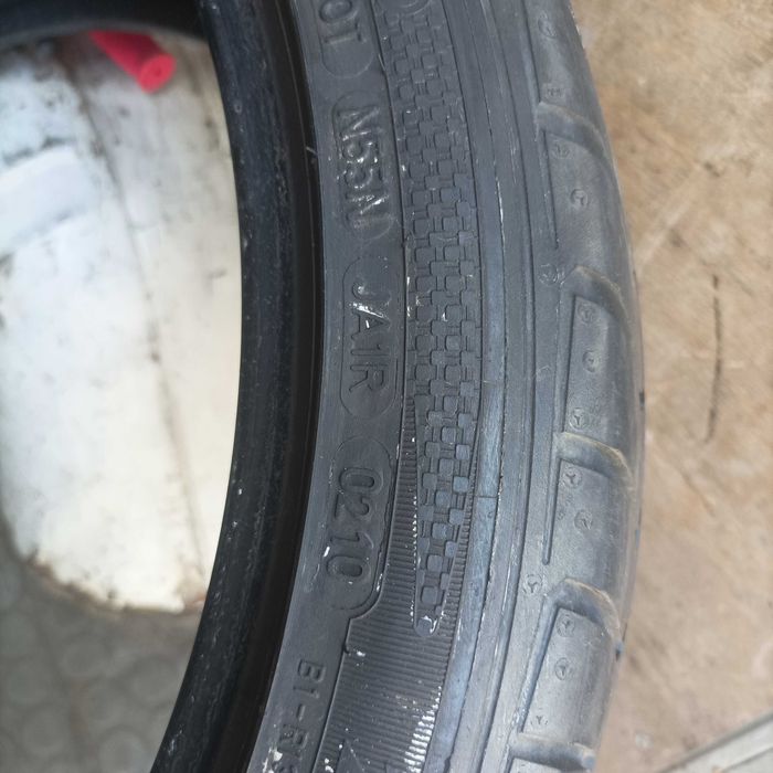 Разпродажба! 2 бр нископрофилни гуми Дънлоп Спорт Макс 225  40 18