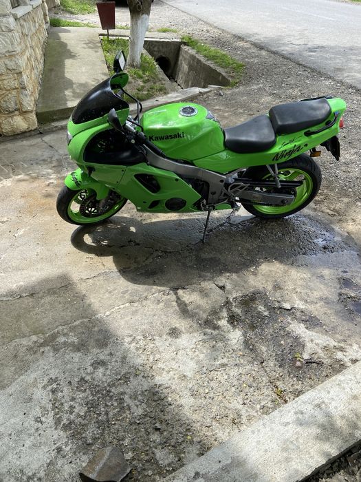 Vand sau schimb Kawasaki ninja zxr6