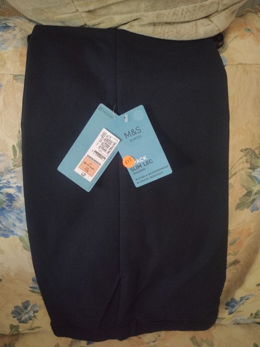 Брюки школьные на 16-17 лет, жен.обувь