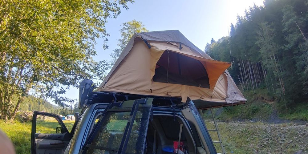 Cort auto plafon Arb Simpson 3 cu anexa
