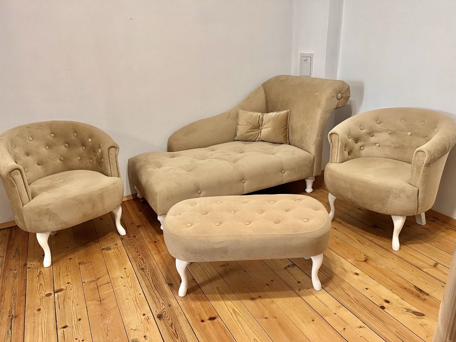 НОВ Комплект лежанка два фотьойла и пейка в бежово