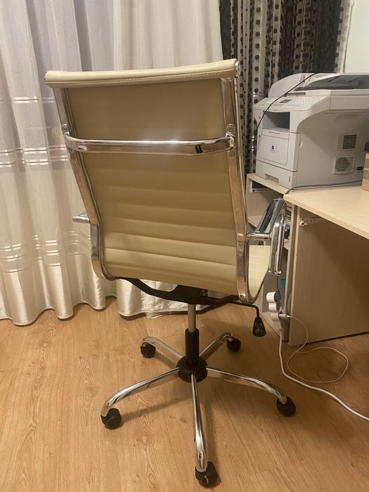 Vand scaun birou 8/10