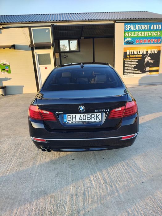 Bmw Seria 5 530 xDrive Luxury