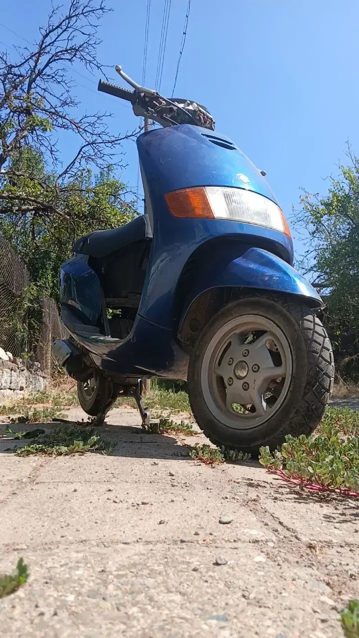 продава се пиаджо сфера 50сс  на части