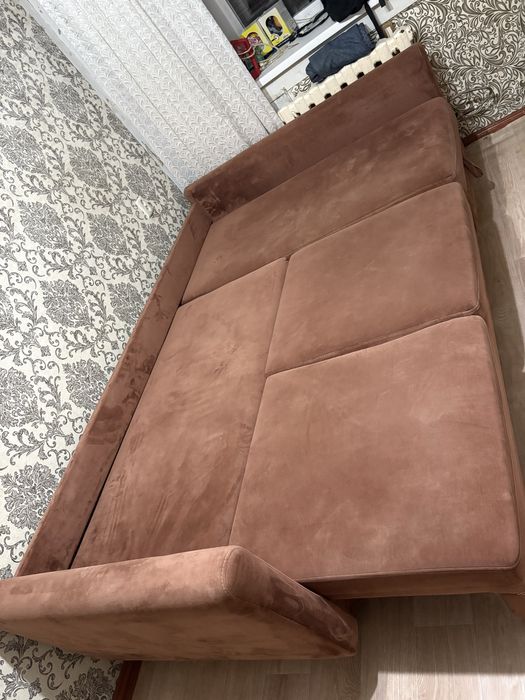 Продаю диван в хорошем состоянии