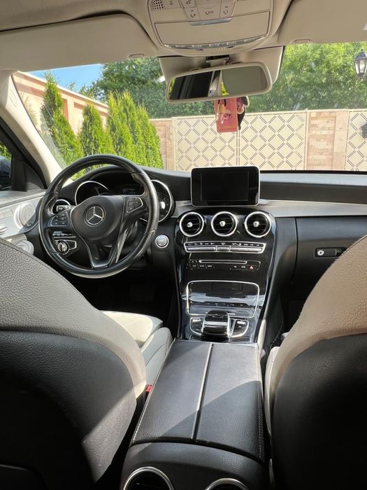 Mercedes-Benz C Class 220 BlueTEC (W205)