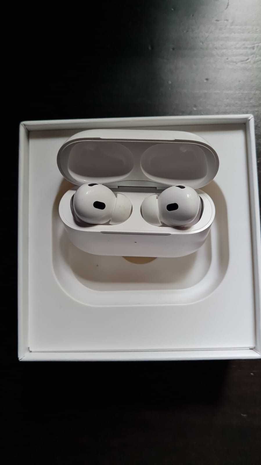 Слушалки Apple AirPods Pro 2nd Generation /MQD83ZM/A