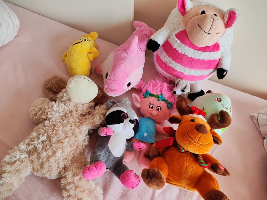 Лот детски плюшени играчки