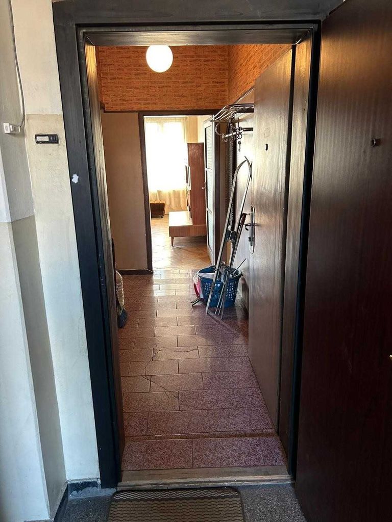 Продава се Тристаен апартамент в Пловдив, Каменица 1 - 100 кв.м за 1470 €/кв.м - Снимка #8