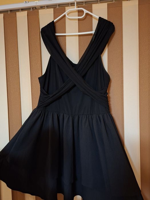 Лятна рокля с голи рамена