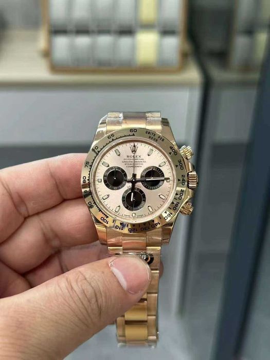 rolex daytona розово злато
