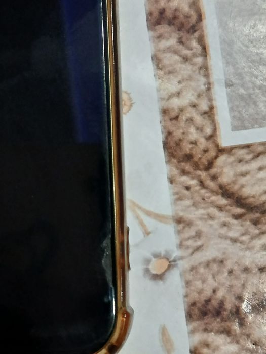 Продавам Самсуг а 34