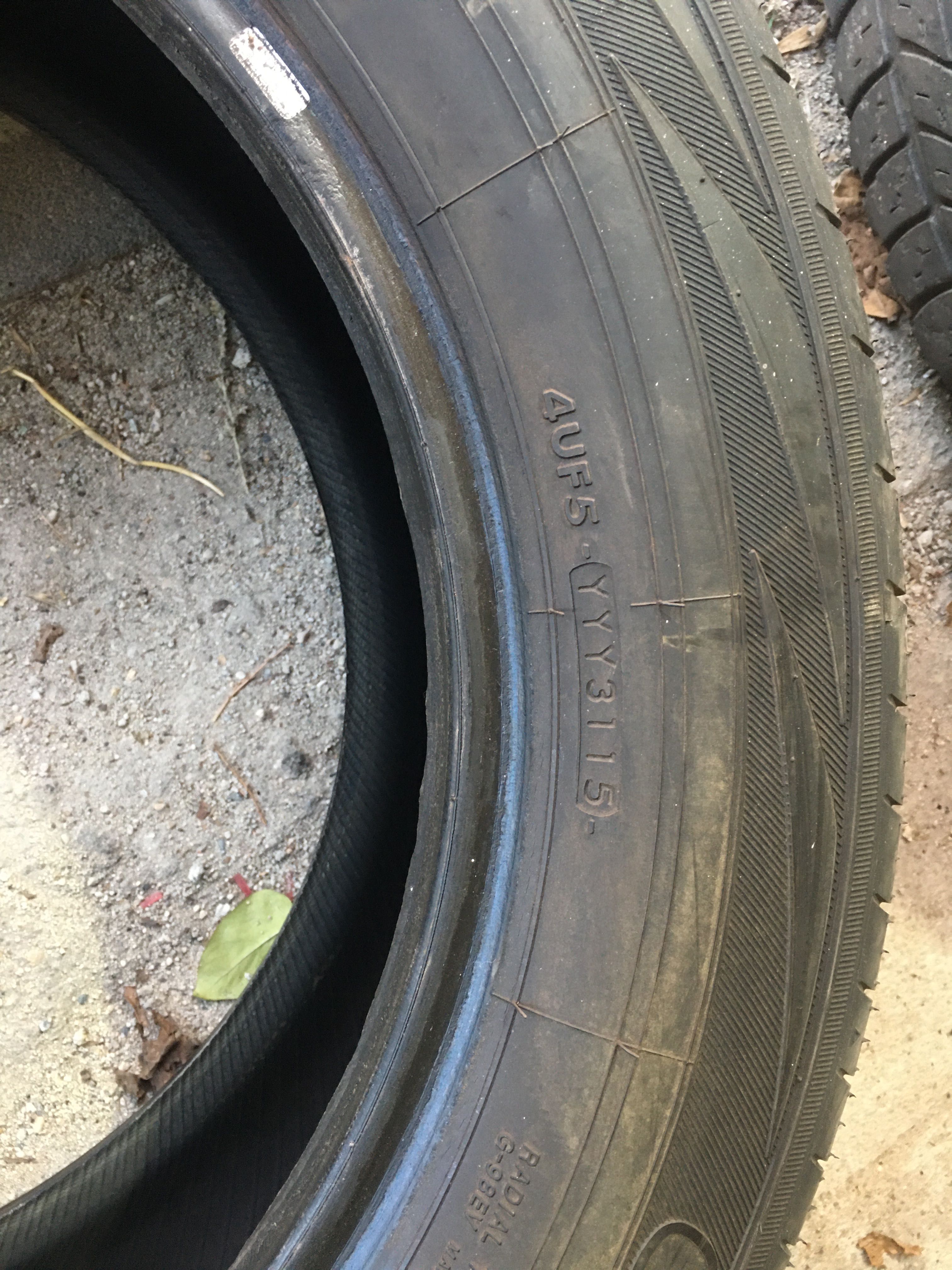 2 броя летни гуми 225/65/17 Yokohama