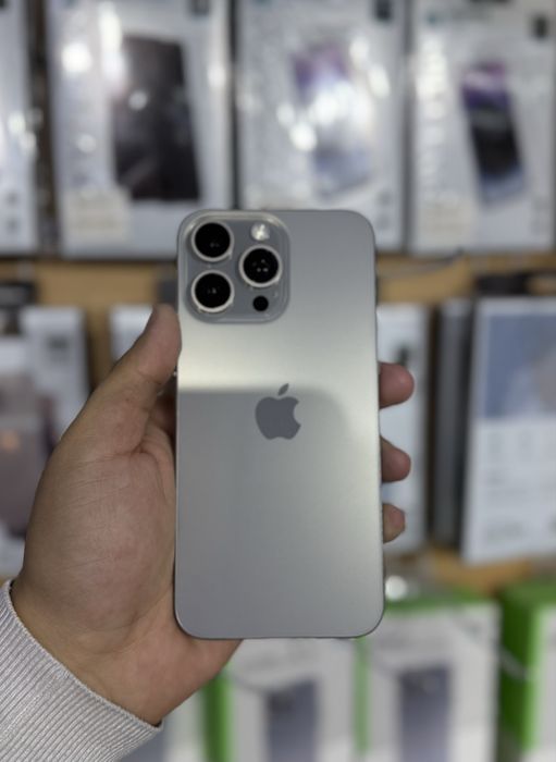 iPhone 15 Pro Max