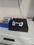Vând ps4 slim cu jocuri