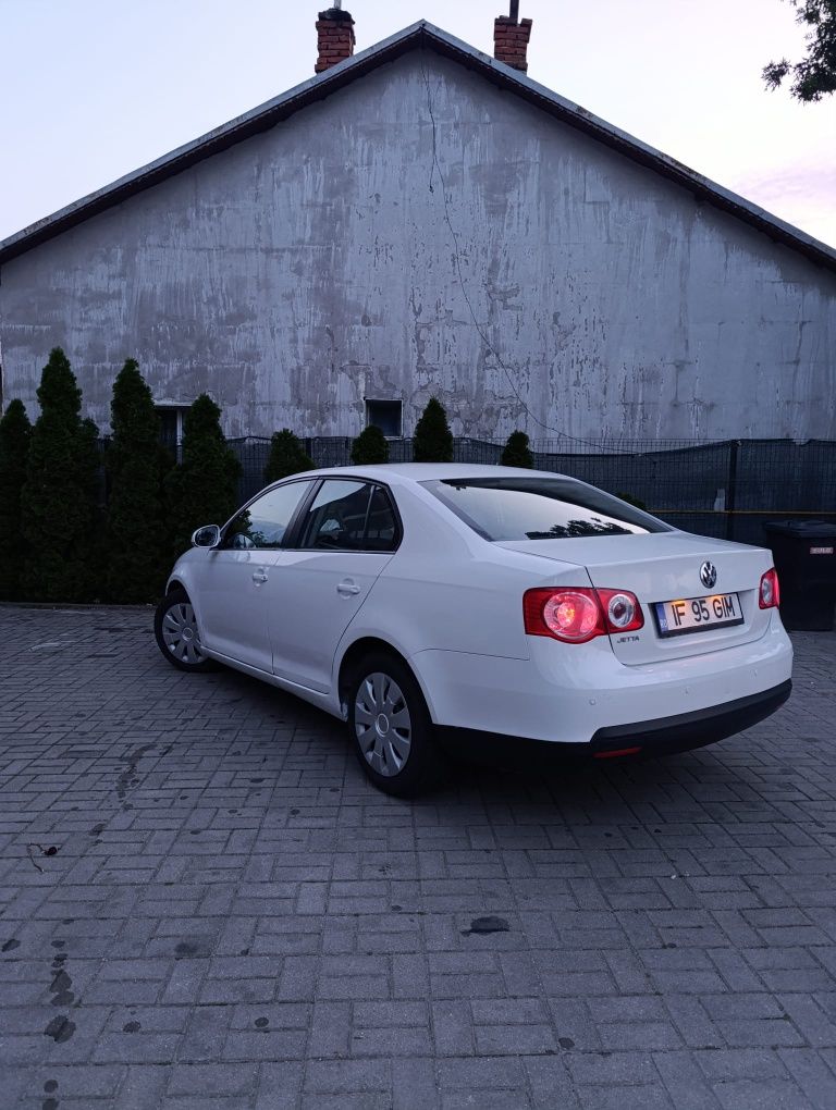 Wolkswagen jetta 1.6 benzină 2009