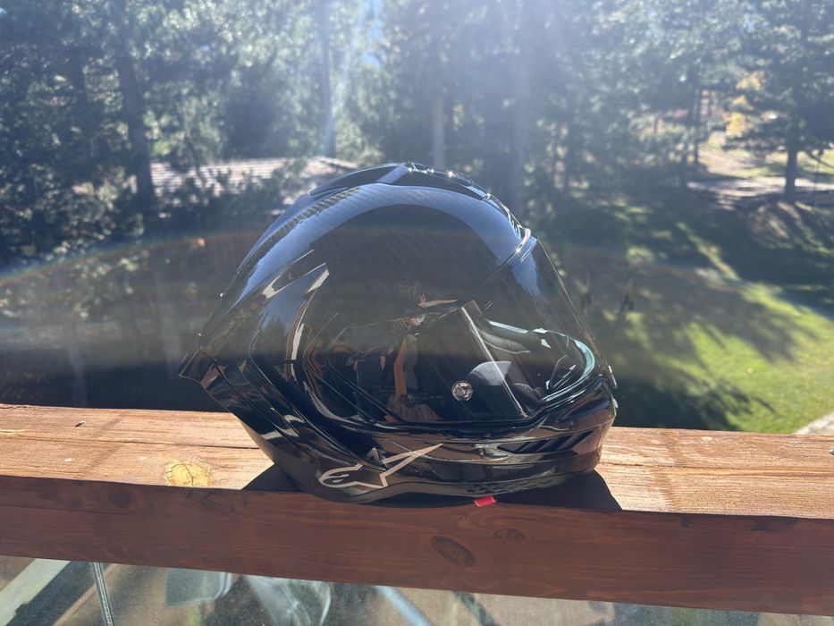 Чисто нова AlpineStars Supertech r10 Solid Helmet Black Carbon