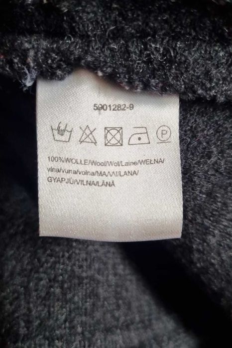 Cardigan gri Christian Berg, marimea L, lana 100%, neintepacioasa