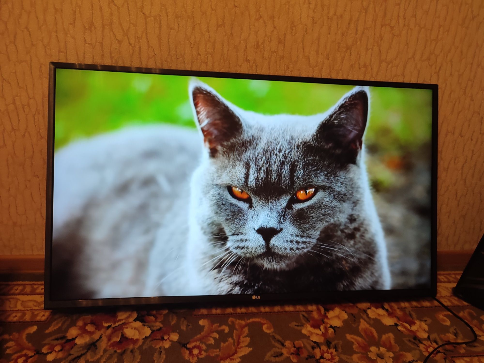 LG Смарт телевизор 43 дюим