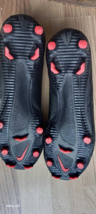 Ghete fotbal,profesionale Nike PHANTOM