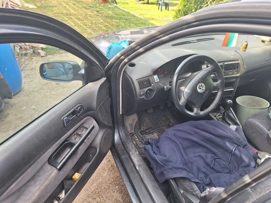 VW Golf 4 на части