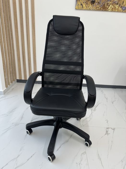 Продам кресло офисное