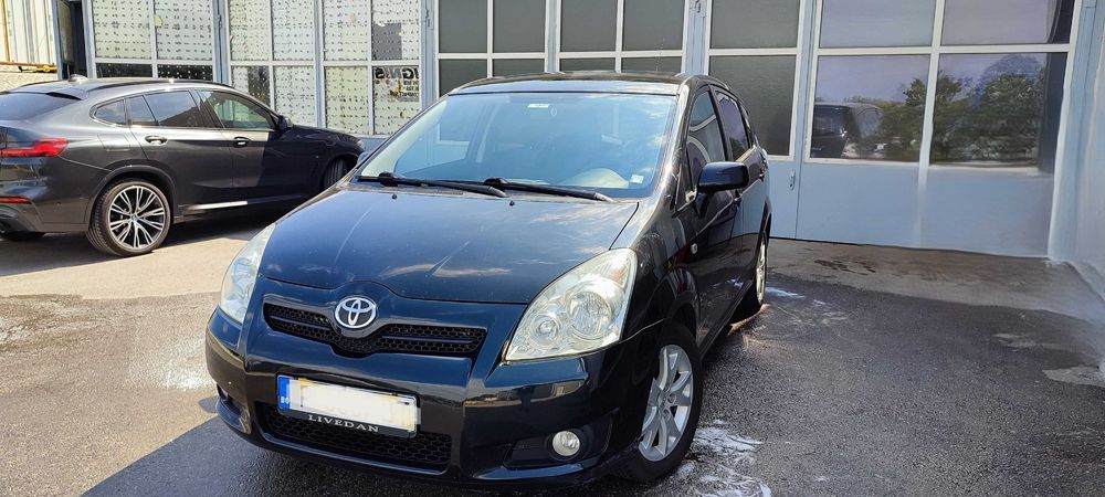 toyota corolla verso