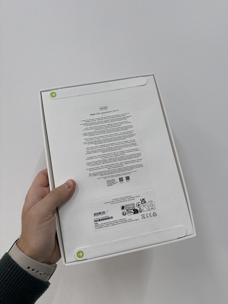 iPad 10th Gen / 64GB / Starlight / Sigilat