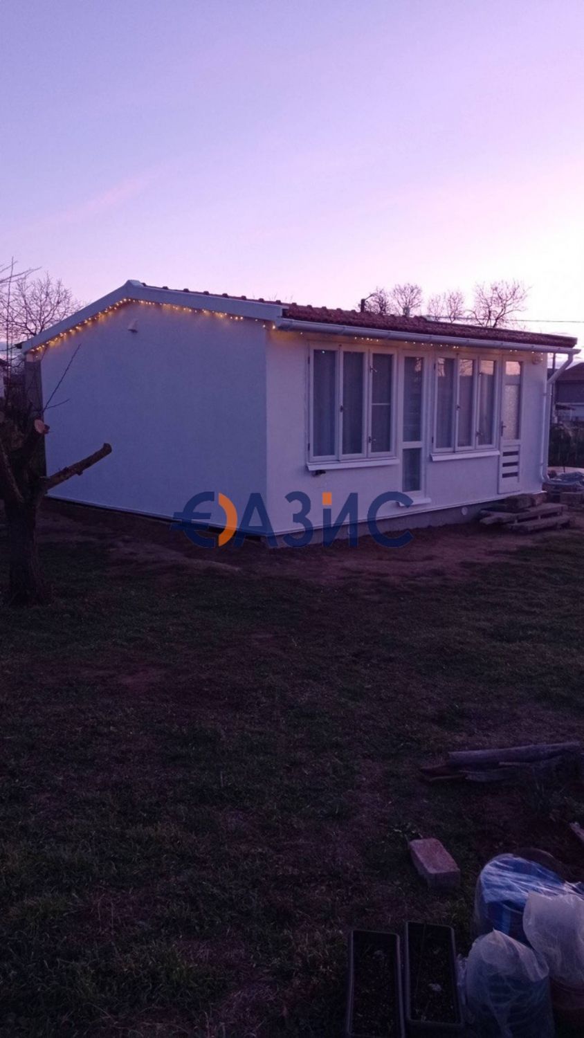 # 32764116 къща 2023г. с парцел с.Порой, обл. Бургас. площ на парцела
