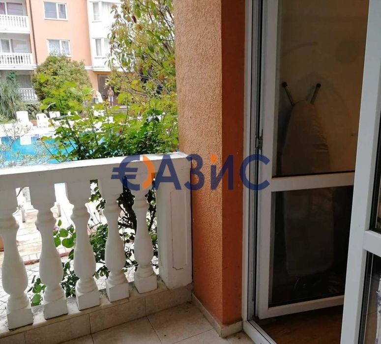 Продава се Едностаен апартамент в к.к. Слънчев бряг - 33 кв.м за 1410 €/кв.м - Снимка #3