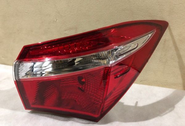 Задний стоп Тойота каролла