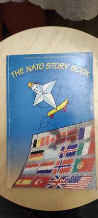 Carte povesti in Engleza The NATO Story Book (Editia 1), tiraj limitat