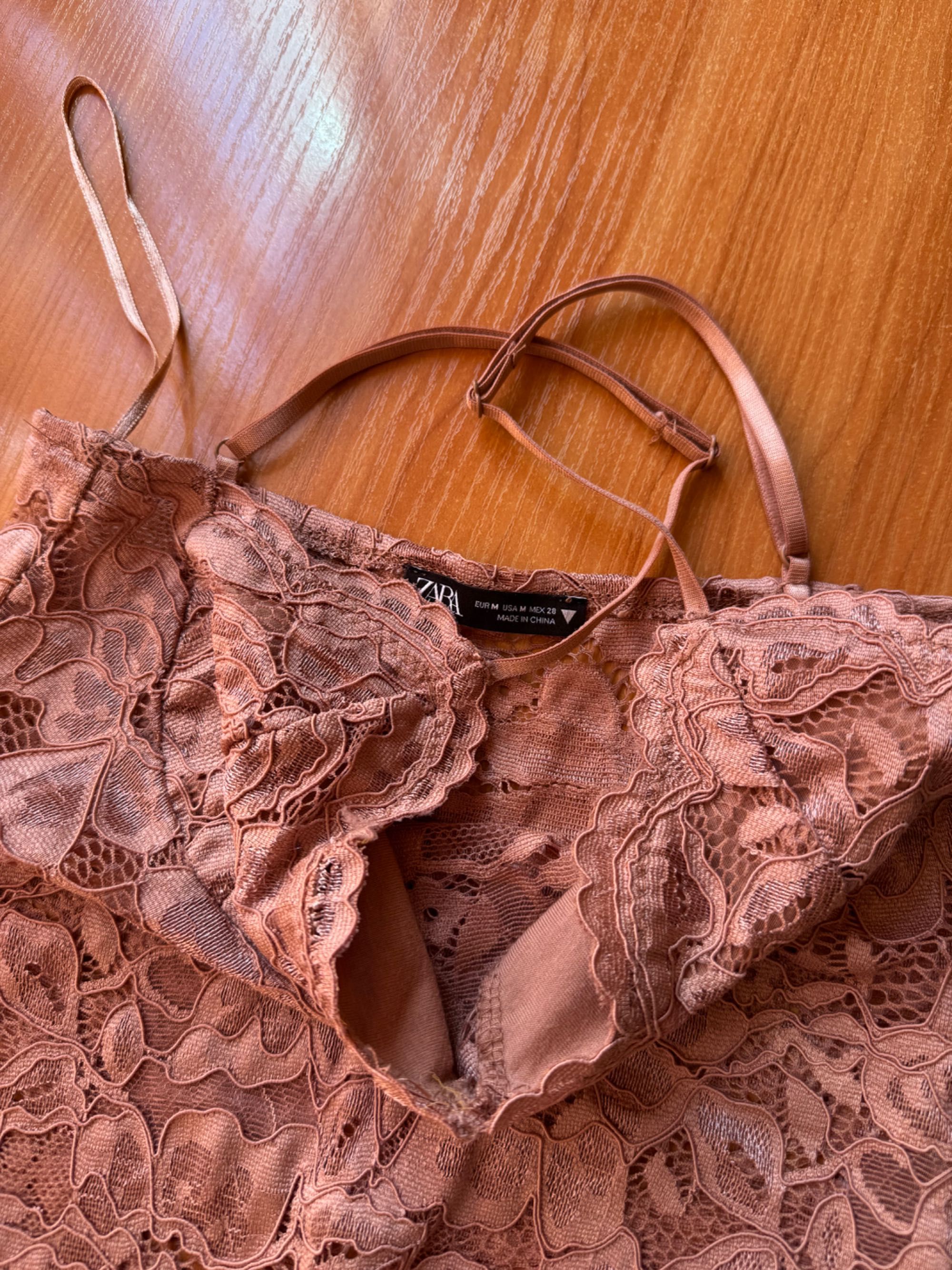 Дантелено боди zara