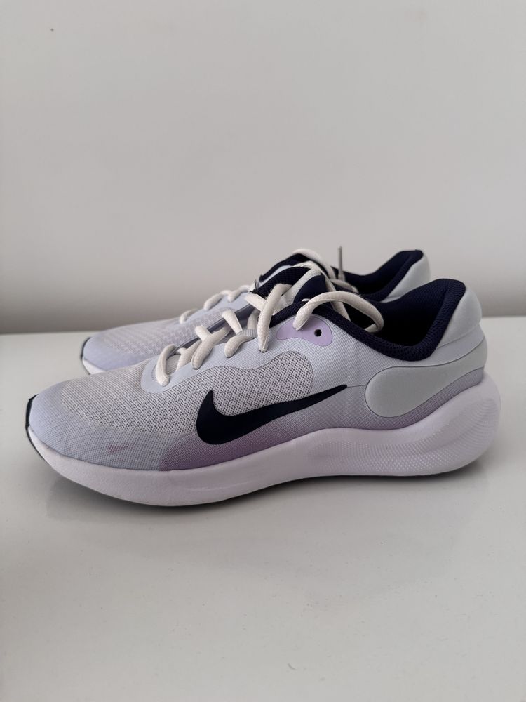 Nike Pantofi Sport Revolution 7GS