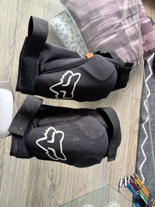 Genunchiere FOX D3O - Downhill