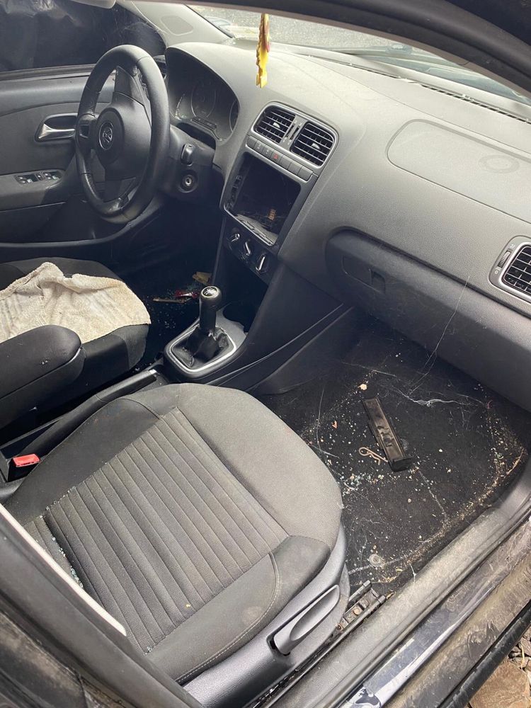 Dezmembrez polo 6R TDI 1.6 2011