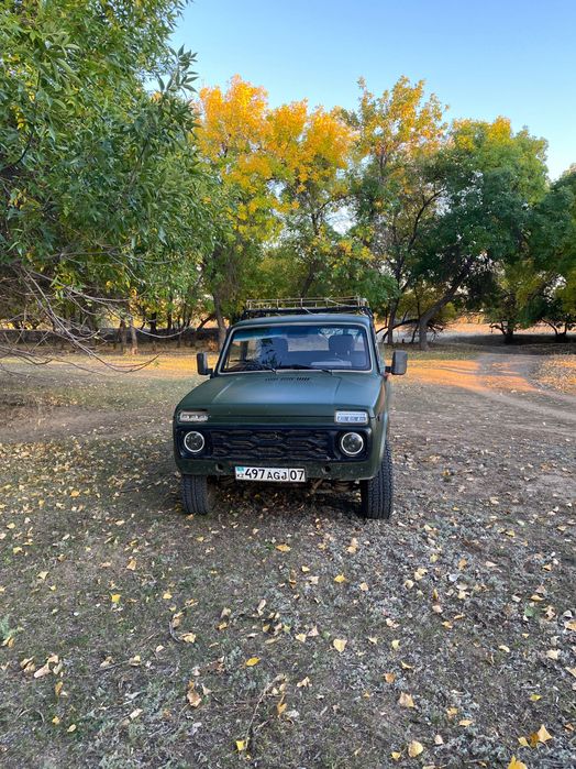 Нива 4х4 в хорошем сост