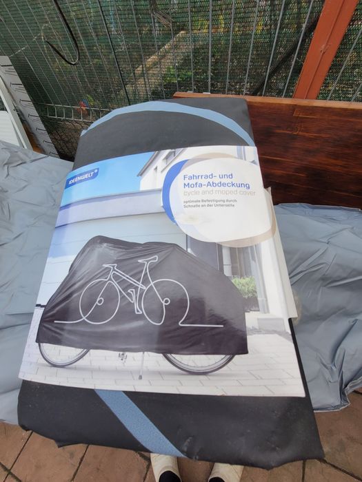 Huse negre/argintii de bicicleta  sau motocicletă