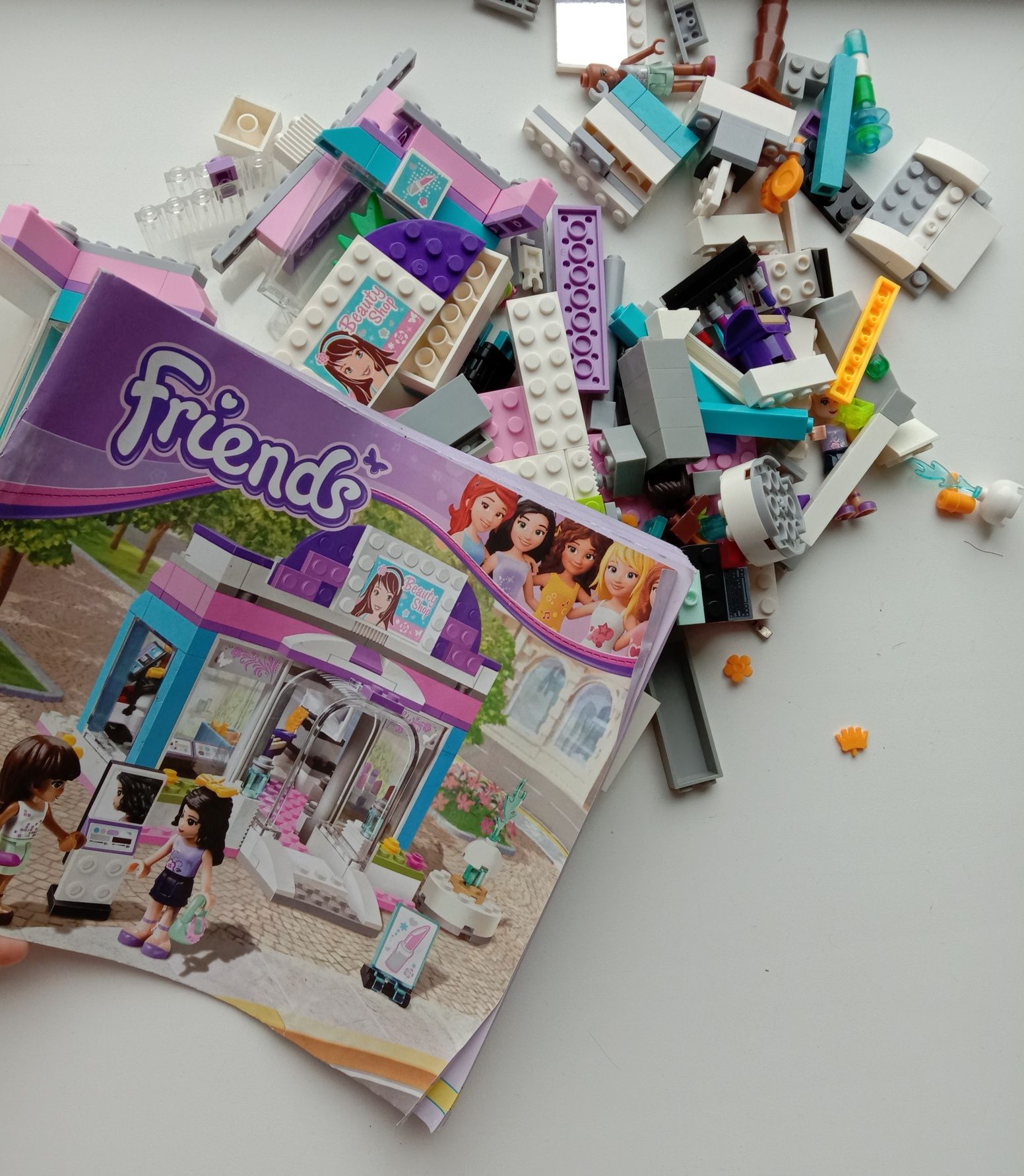 Продаю Lego friends Салон красоты Лего