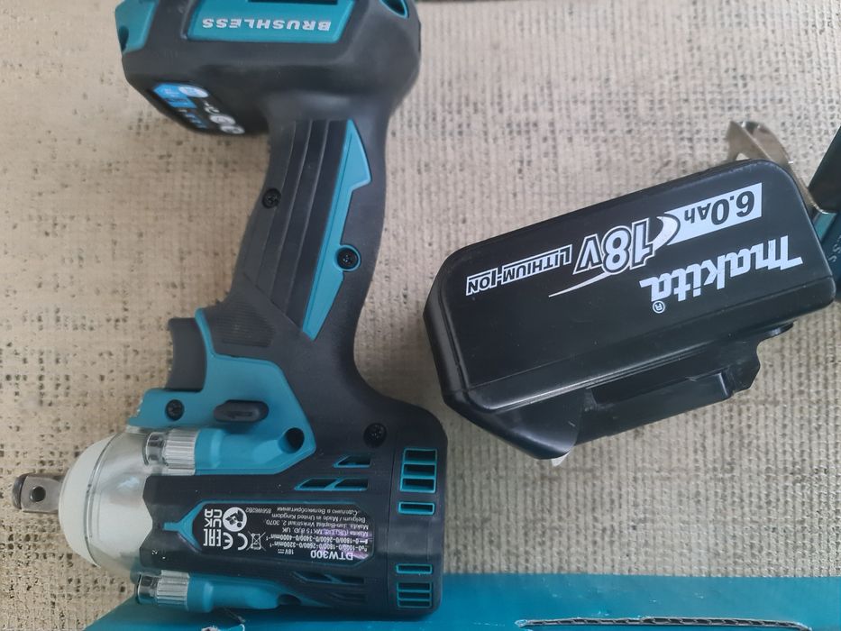 Makita impact DTD172,DTW300 fierăstrăuDJR188