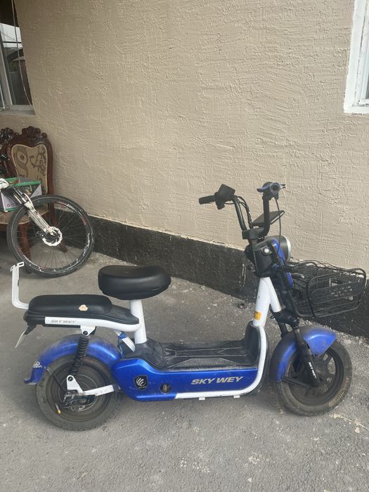 Продам скутер скай вей по хорошей цене