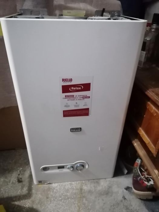 Centrala nefunctionala Riello pentru piese