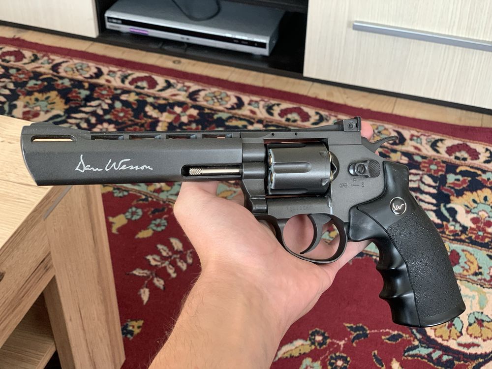Revolver Airsoft Dan Wesson 6" + Toc Inclus